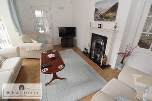 Lounge- click for photo gallery